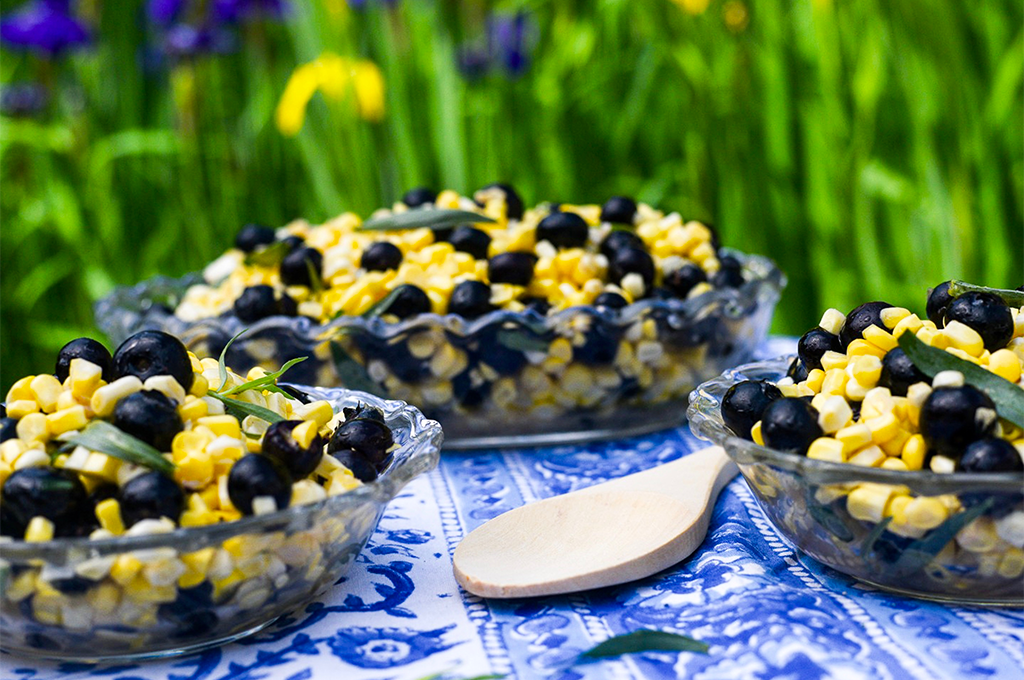 Fresh Corn Salad With Blueberries and Tarragon